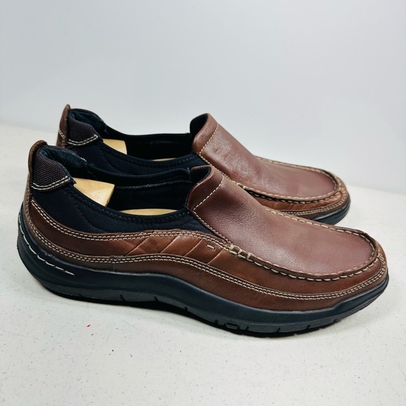 Clarks Brown Leather Slip On Shoes Loafers Men size 10,5